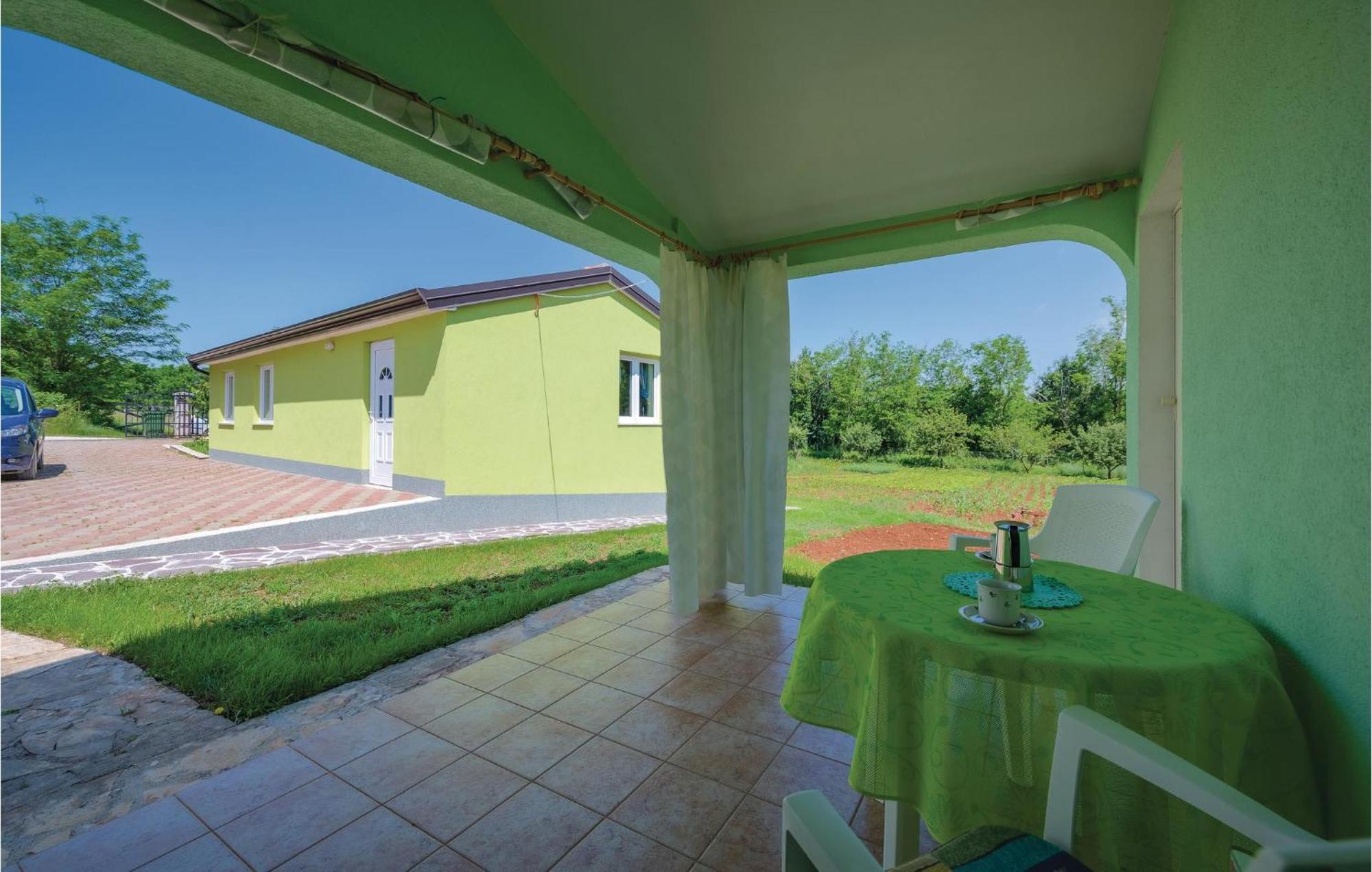 Cozy Apartment In Sv,Lovrec With Kitchen Jakici Exterior photo